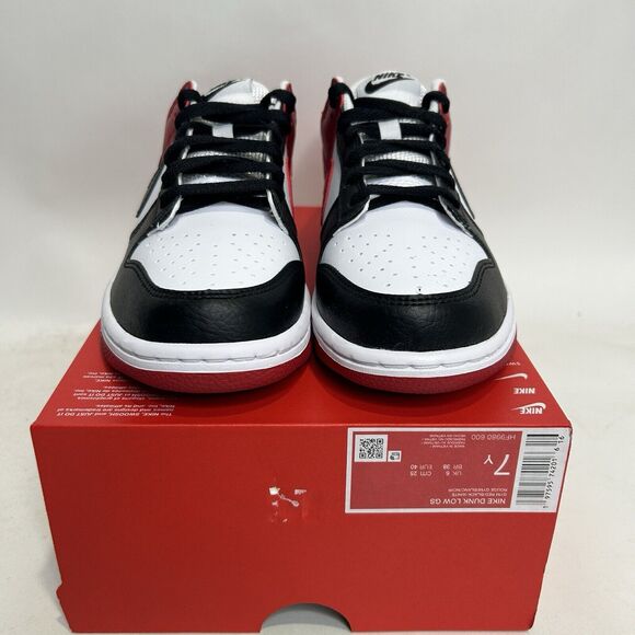Nike Dunk Low GS “Chicago Black Toe/White Gym Red" 2024 - Picture 2 of 6